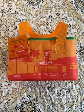 Trader Joe’s Mini Insulated Bag Orange 2026 New With Tags Limited Edition